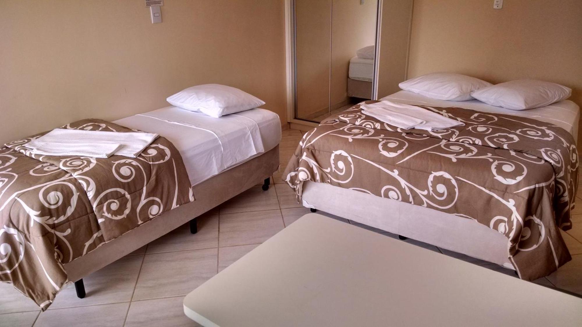 Aries Apart Hotel Бауру Стая снимка