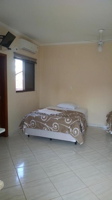 Aries Apart Hotel Бауру Стая снимка