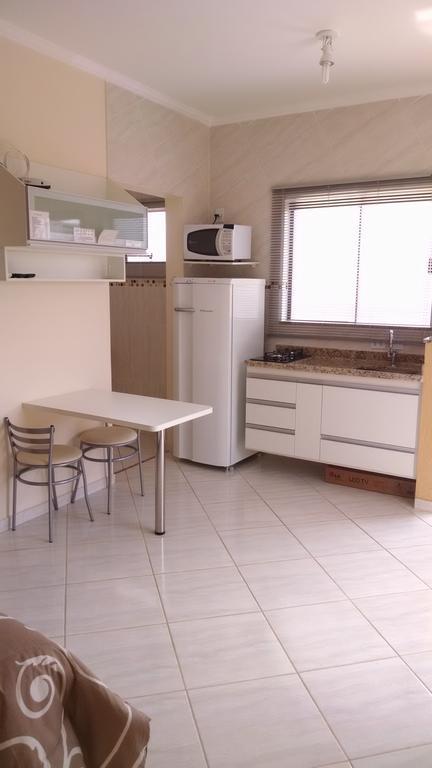 Aries Apart Hotel Бауру Стая снимка