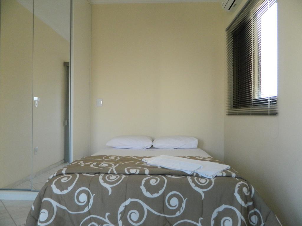 Aries Apart Hotel Бауру Екстериор снимка