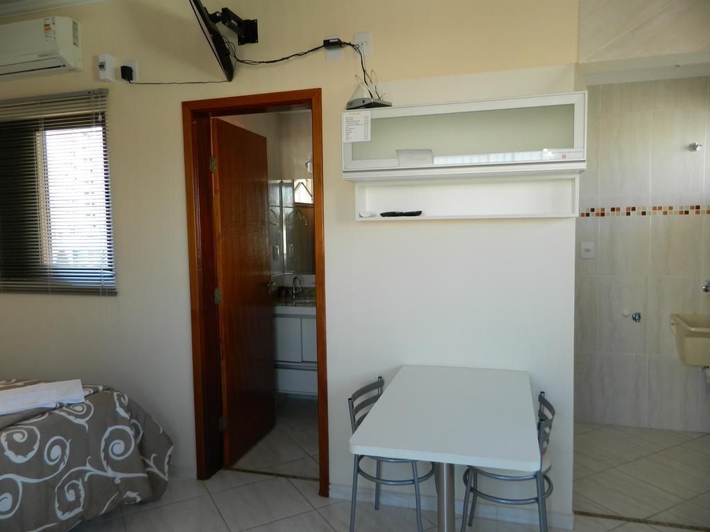 Aries Apart Hotel Бауру Екстериор снимка