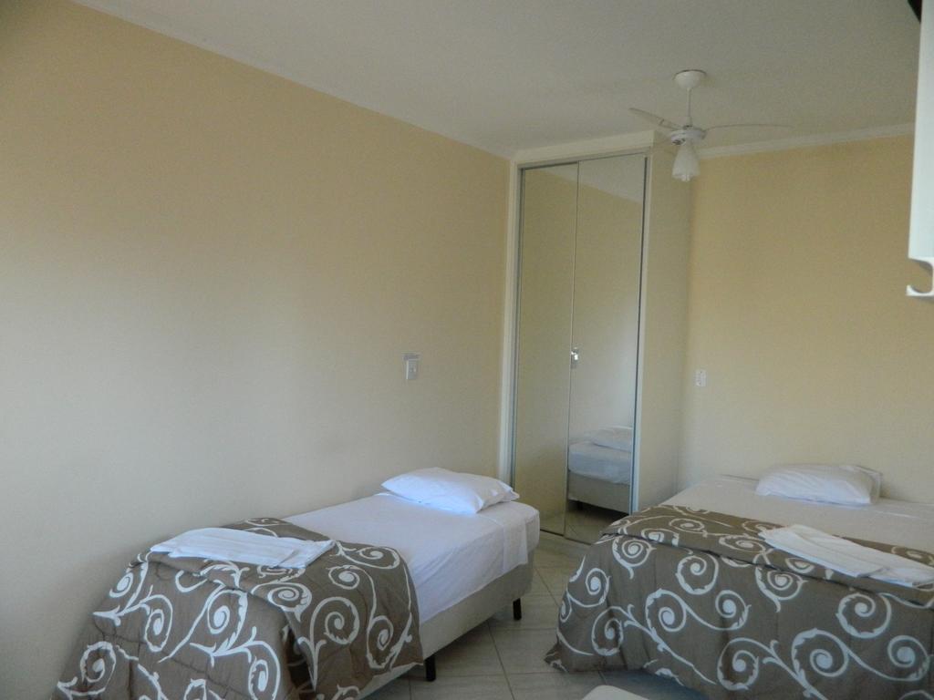 Aries Apart Hotel Бауру Екстериор снимка