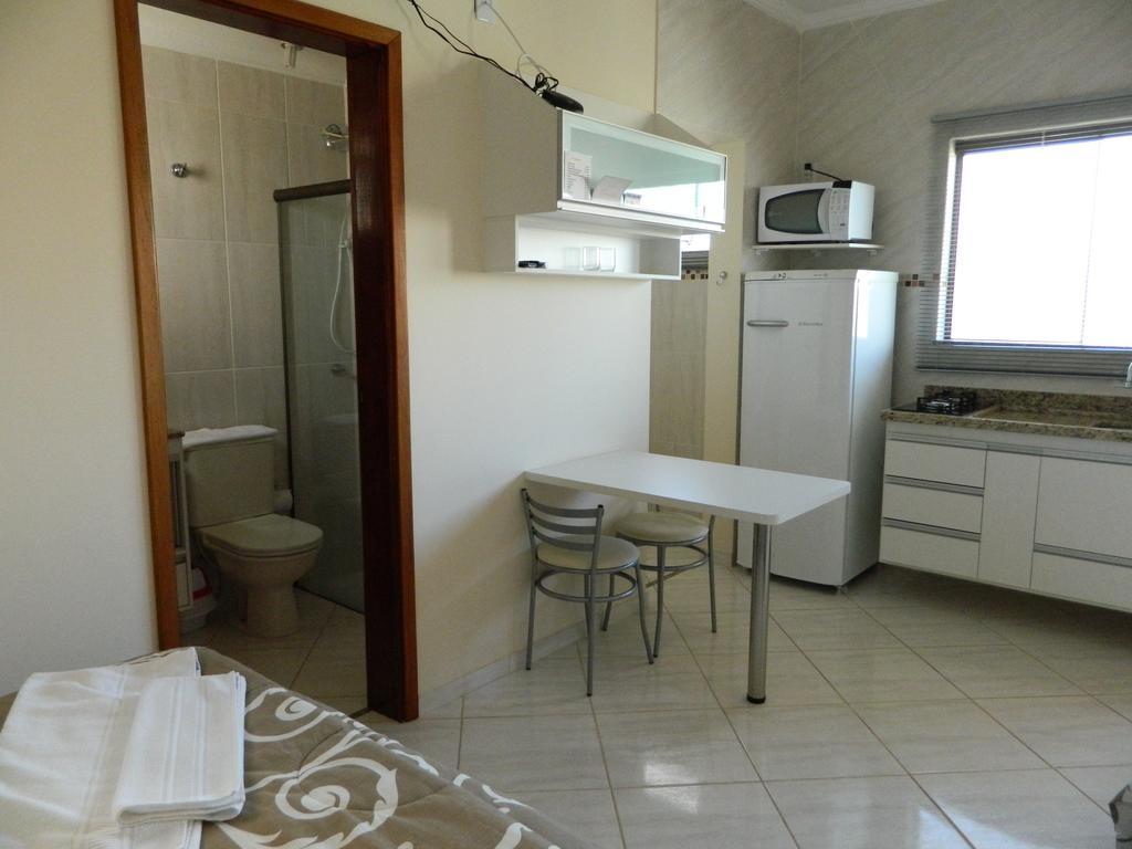 Aries Apart Hotel Бауру Екстериор снимка