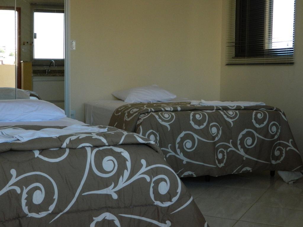 Aries Apart Hotel Бауру Екстериор снимка