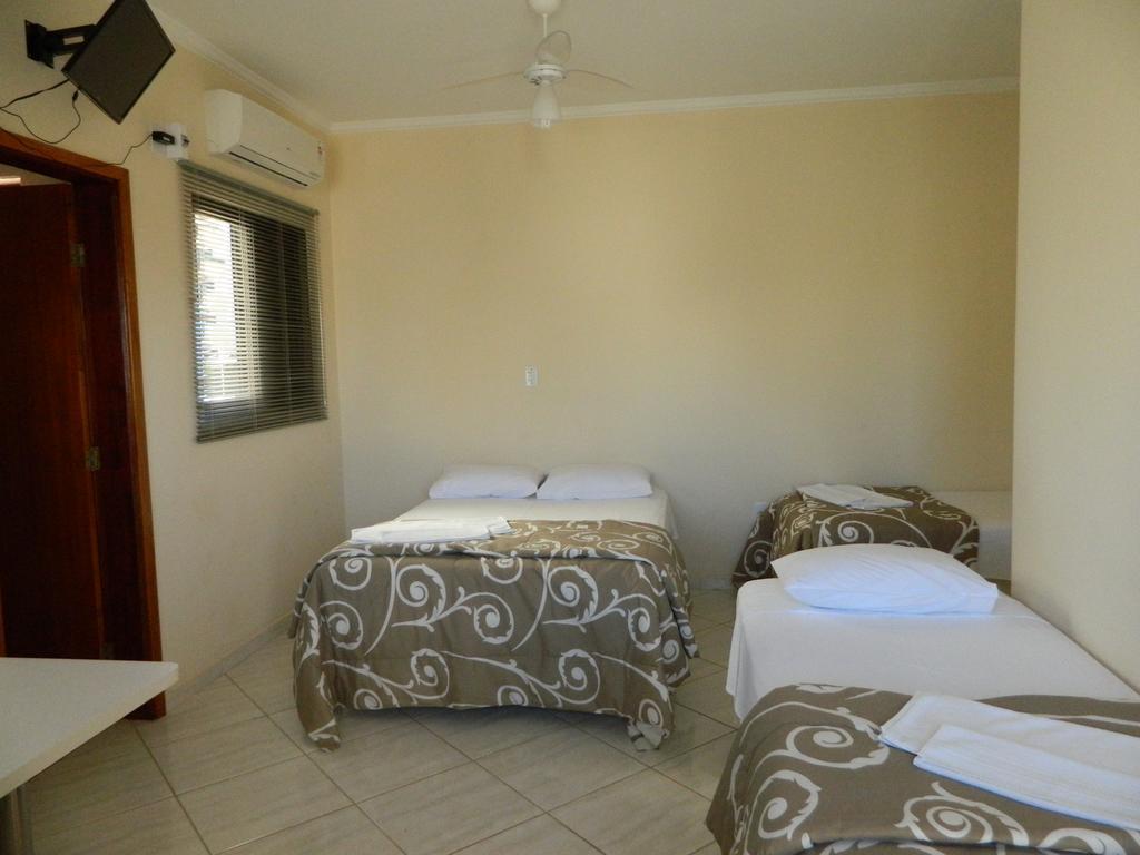 Aries Apart Hotel Бауру Екстериор снимка